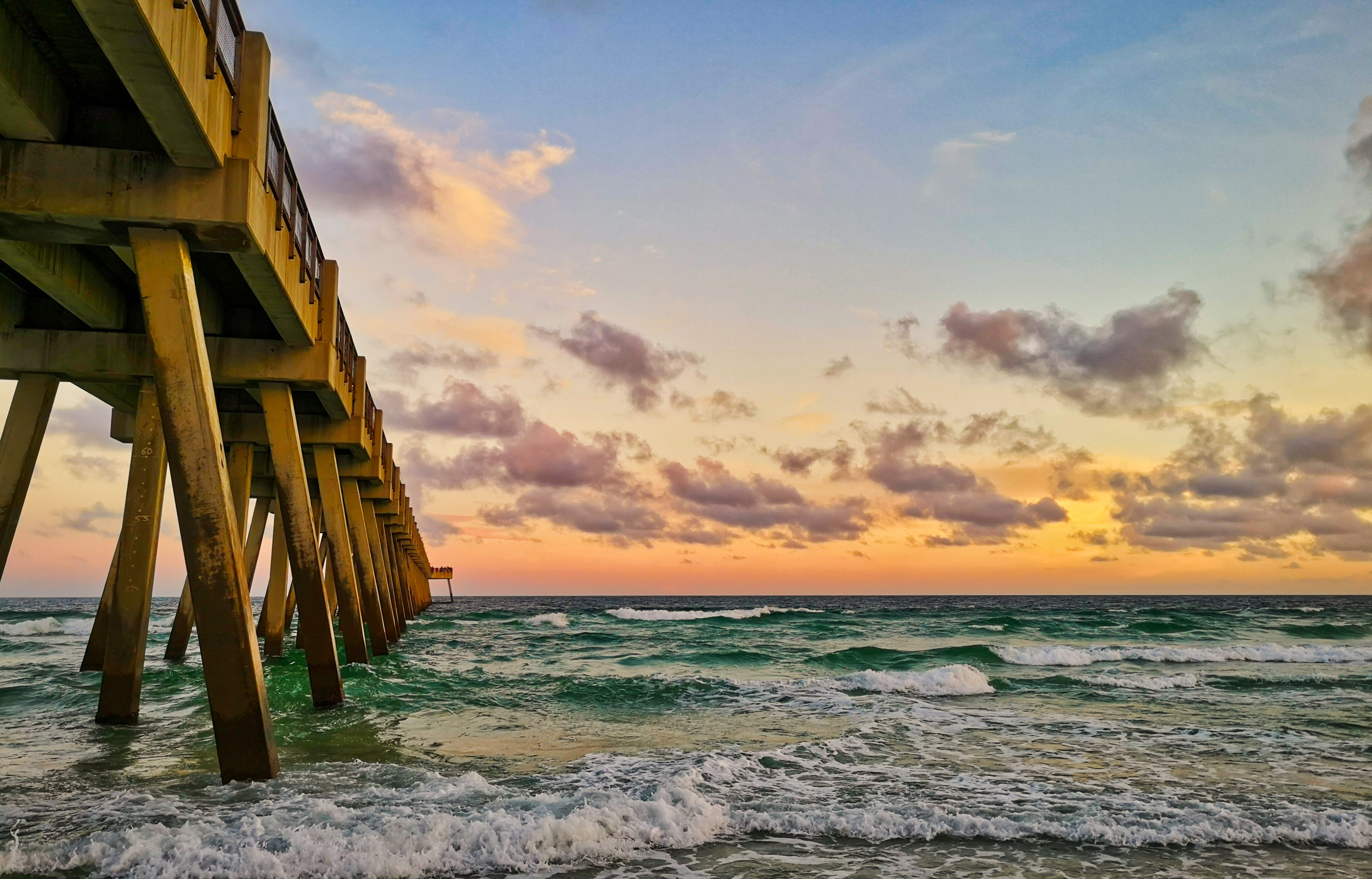 Exterior cleaning services in Navarre